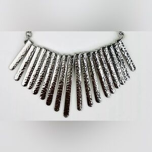 Necklace Silver Tone with Hammered Look, Fanned-Out Statement NEW. Very Chic